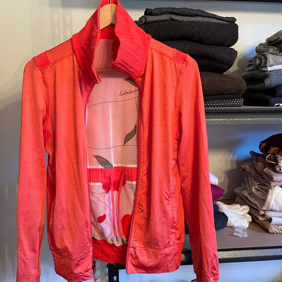 Reversible Lululemon Jacket - Picture 7 of 7